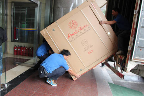 漳县钢琴贵重工艺品无忧运